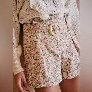 Sézane Rome shorts in Peonies